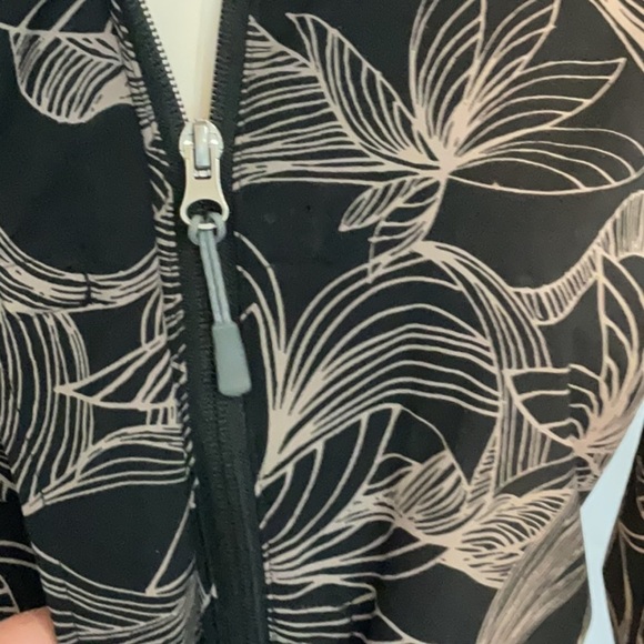 Athleta Odyssey print water repellent jacket size xs - Picture 5 of 7